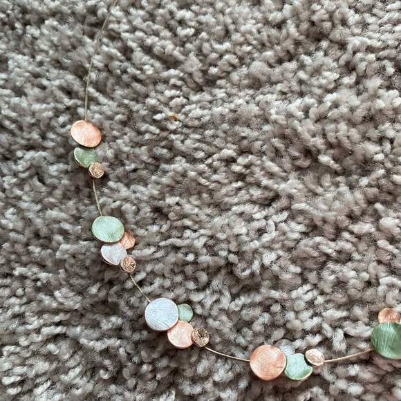 KLK Gioielli Metal Wire Circular Design Necklace - Picture 5 of 6